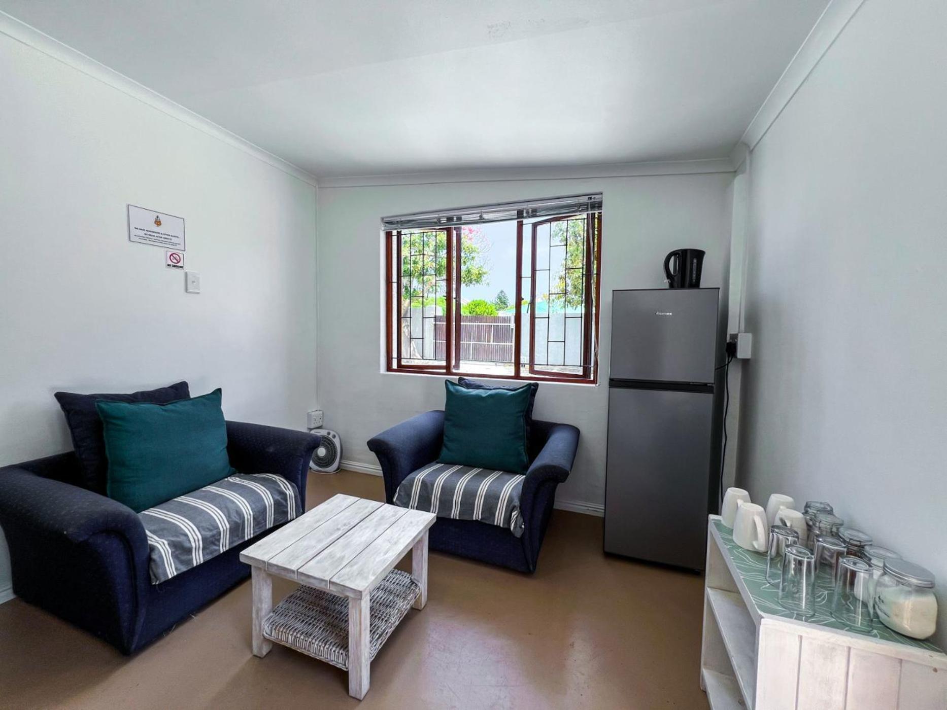 Hermanus Backpackers & Budget Accommodation Exterior photo