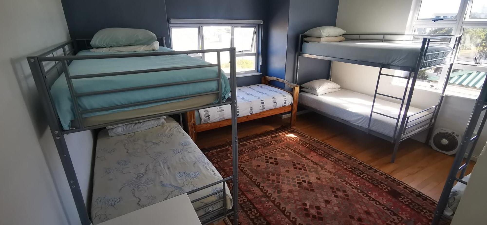 Hermanus Backpackers & Budget Accommodation Exterior photo