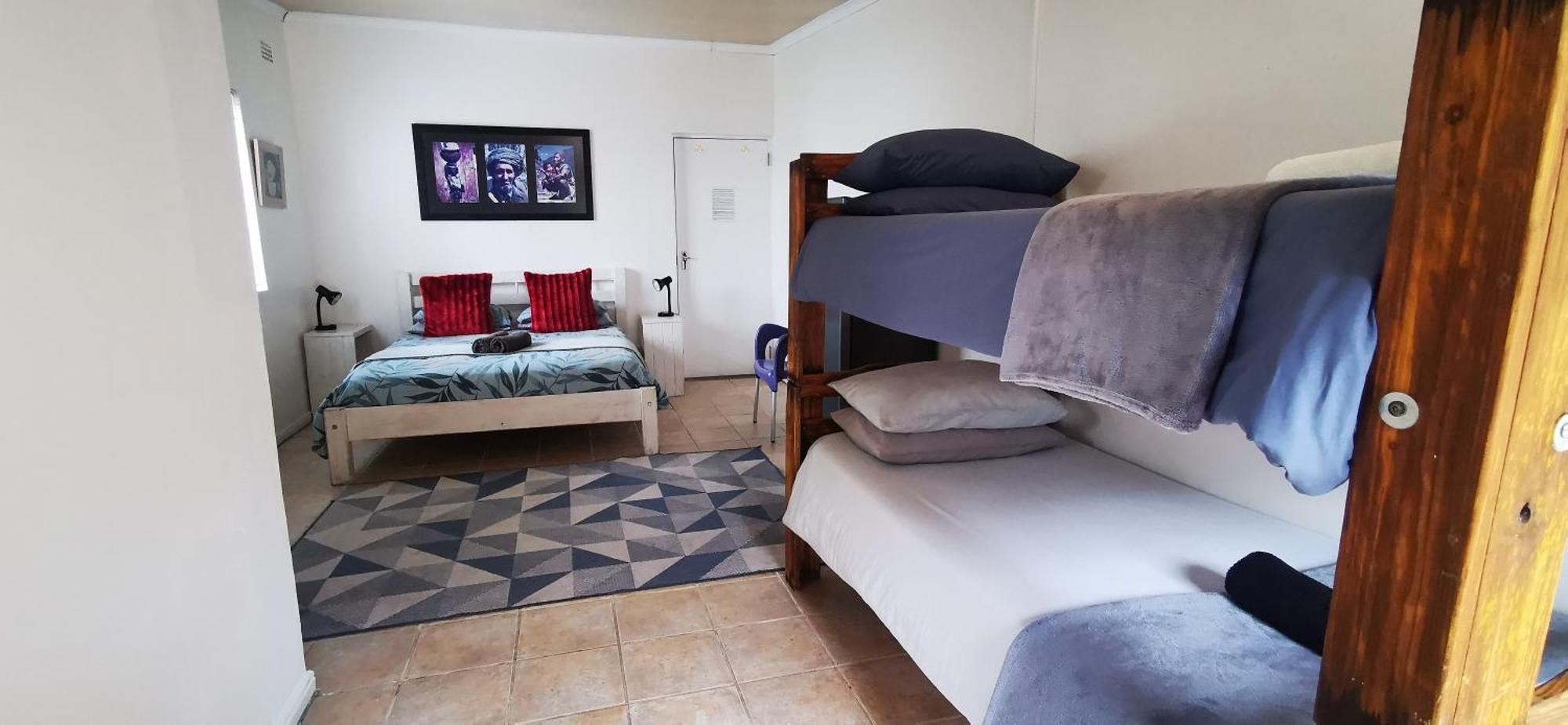 Hermanus Backpackers & Budget Accommodation Exterior photo