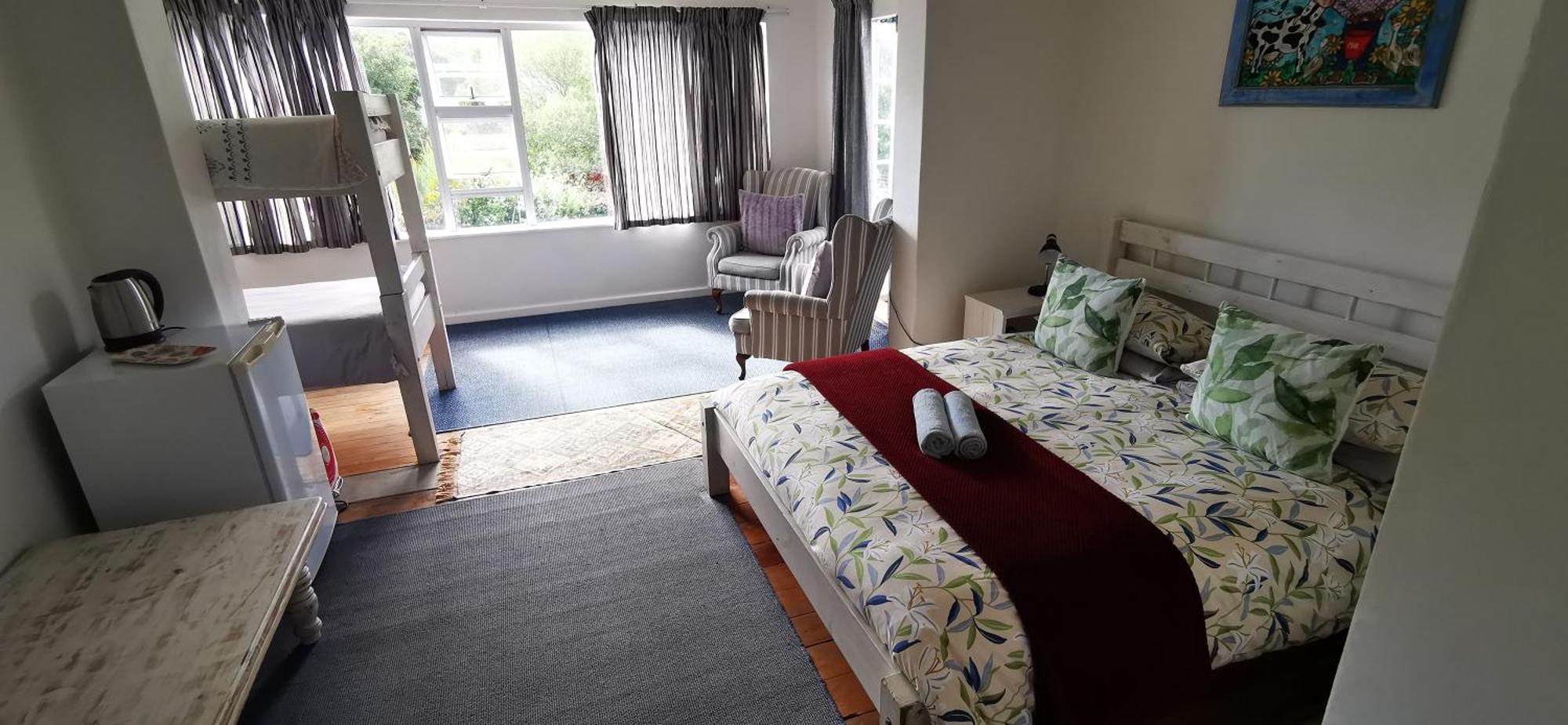 Hermanus Backpackers & Budget Accommodation Exterior photo