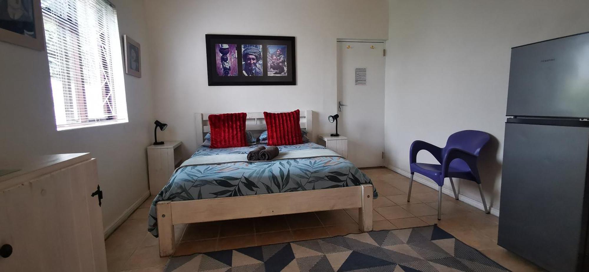 Hermanus Backpackers & Budget Accommodation Exterior photo