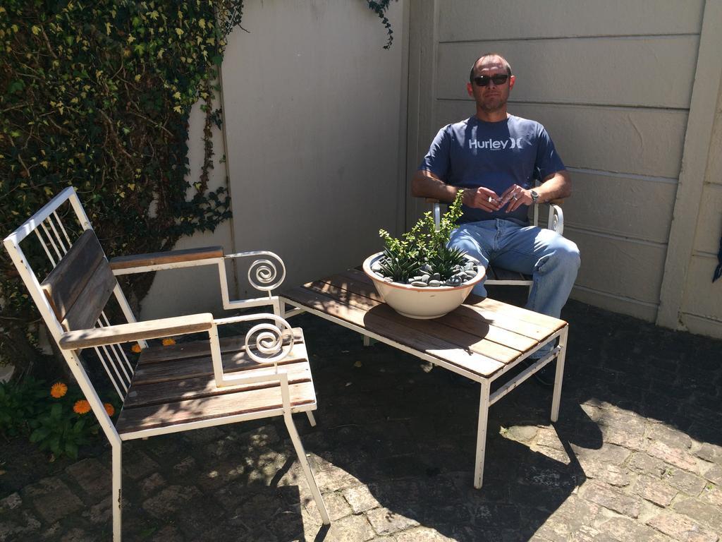 Hermanus Backpackers & Budget Accommodation Exterior photo