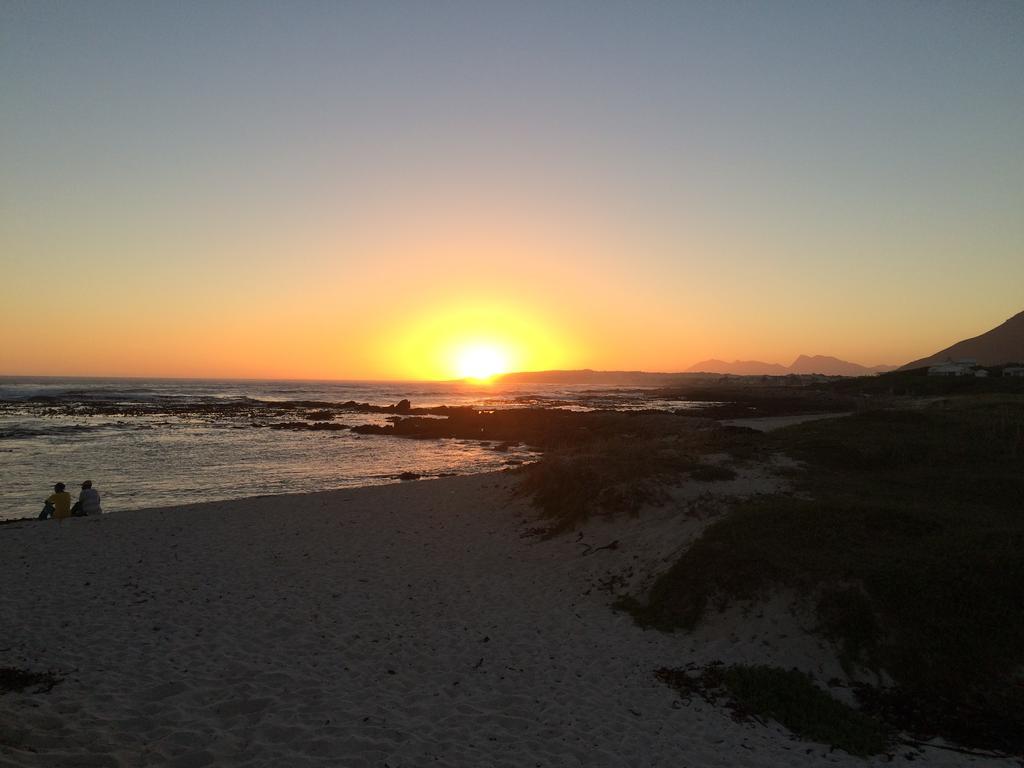 Hermanus Backpackers & Budget Accommodation Exterior photo